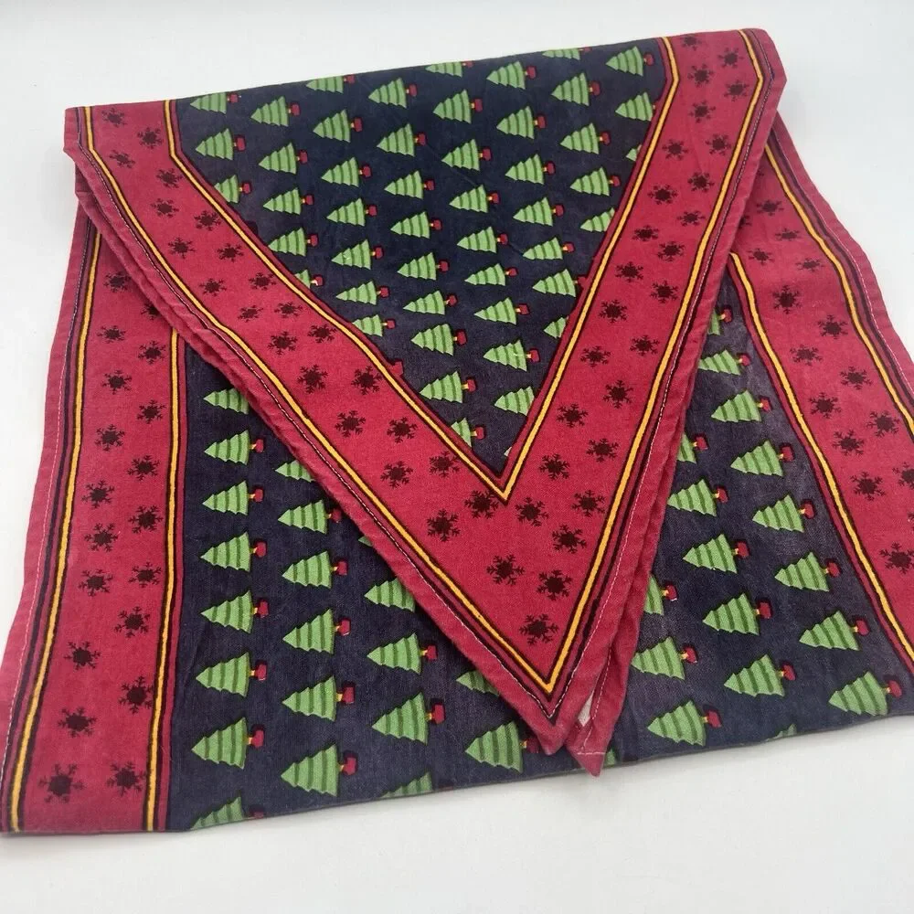 Vtg Christmas Tree Snowflake Table Runner Burgundy Navy Green 13x26 1990s Prop